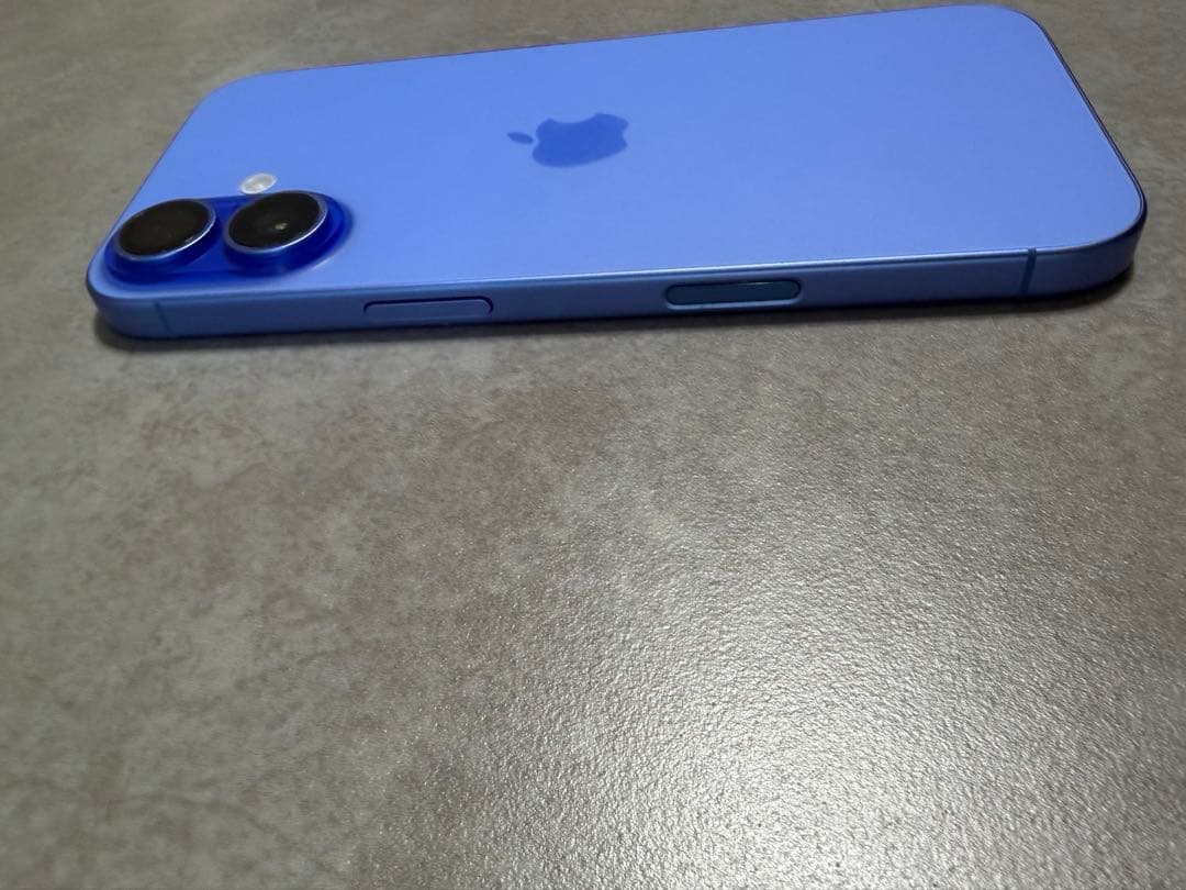 iPhone16 ウルトラマリン128G