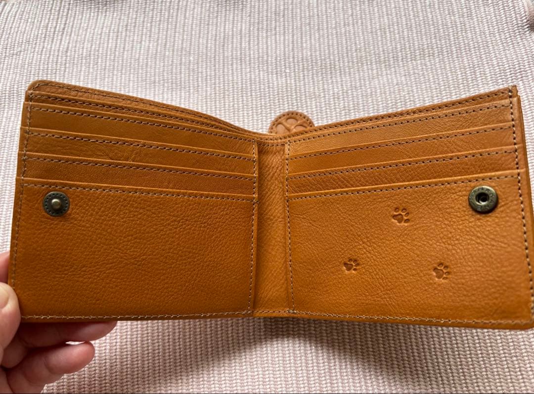 わちふぃーるど　二つ折り財布