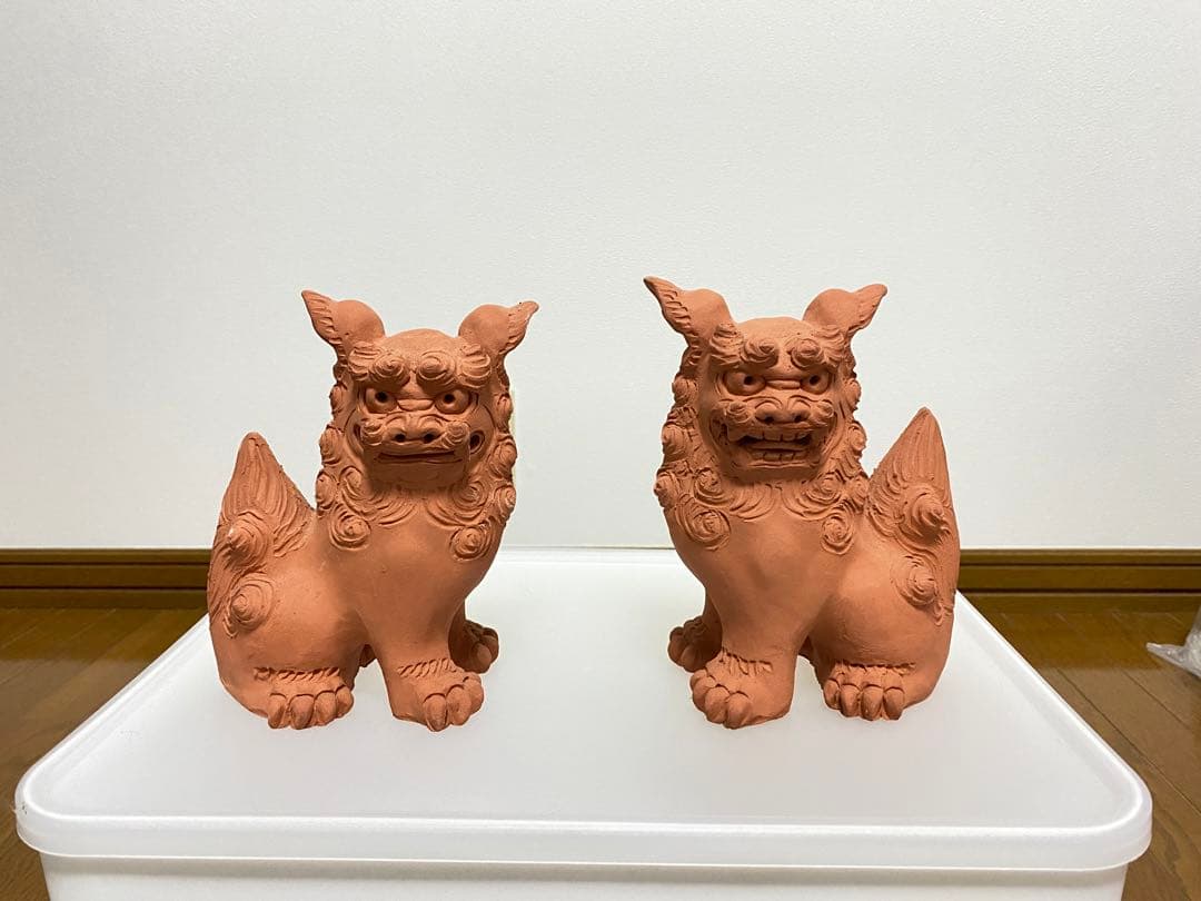 シーサー(素焼き)／沖縄／美品／魔除け／厄除け／御守り／置物／陶器