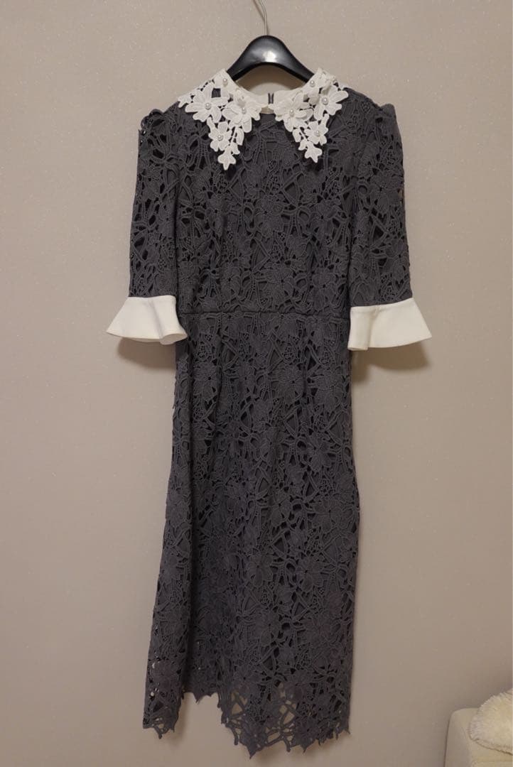 LEJA 花柄レースカラースパンコール刺繍Aラインフレアドレスワンピース M