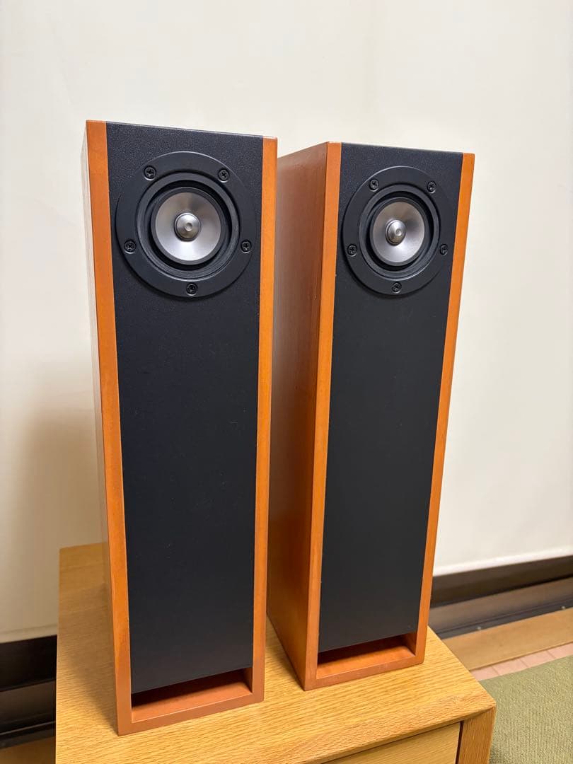 小澤氏設計「スリースター」（ダクト付バックロード）ユニット、OM-MF519