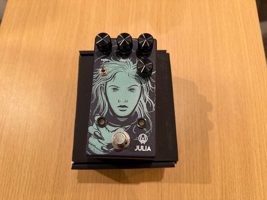 ギター Walrus Audio Julia V2