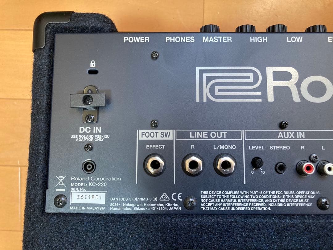 ローランド・ステレオ・キーボード・アンプ　KC-220 純正ACアダプタ付 送込