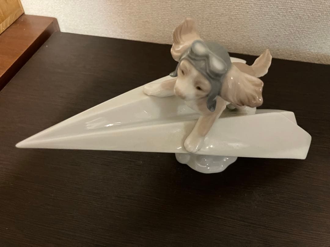 LIADRO リアドロ 犬と紙飛行機 可愛いパイロット