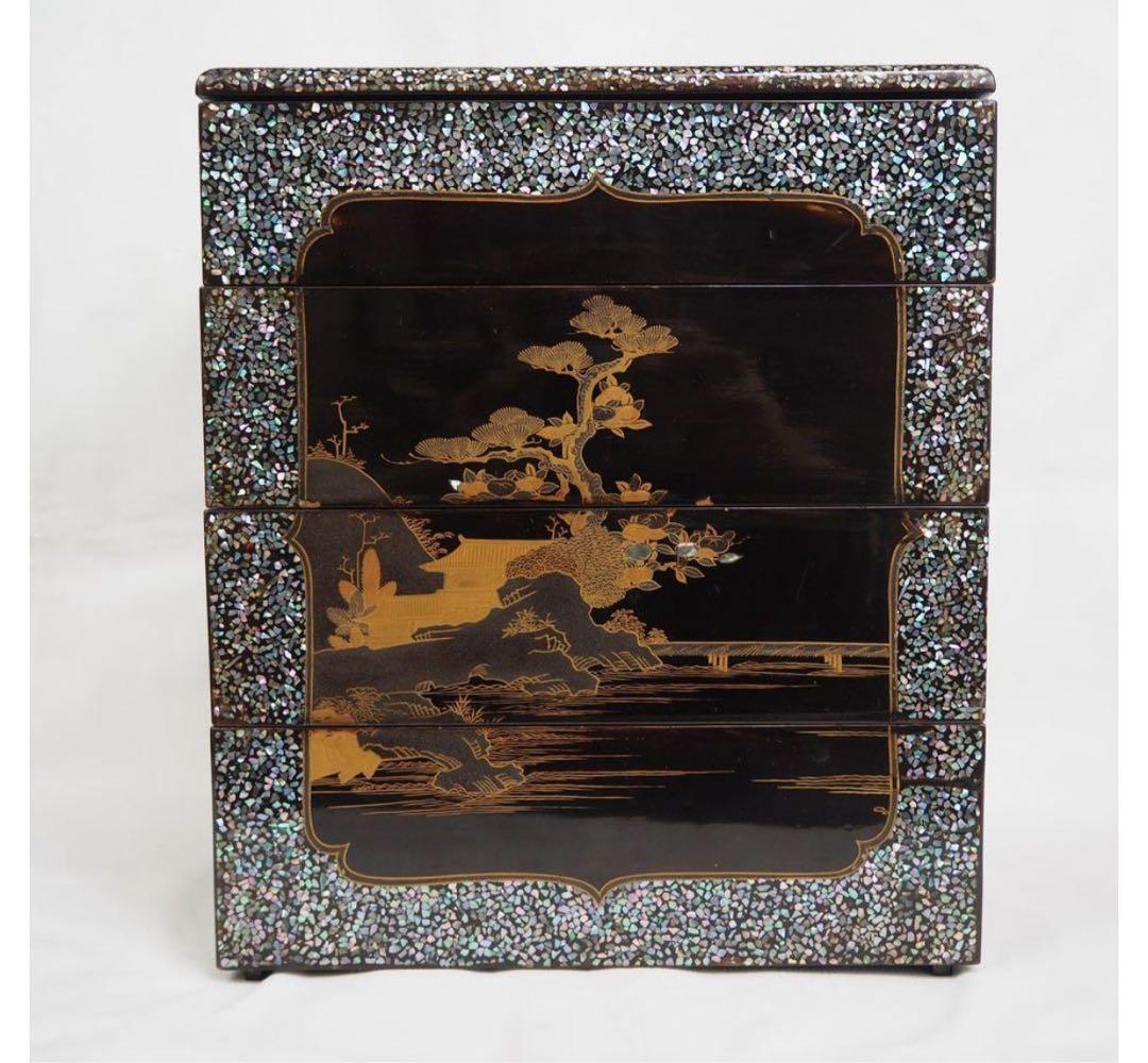 送料無料　旧家蔵出　江戸時代　螺鈿蒔絵山水楼閣文4重箱　合箱