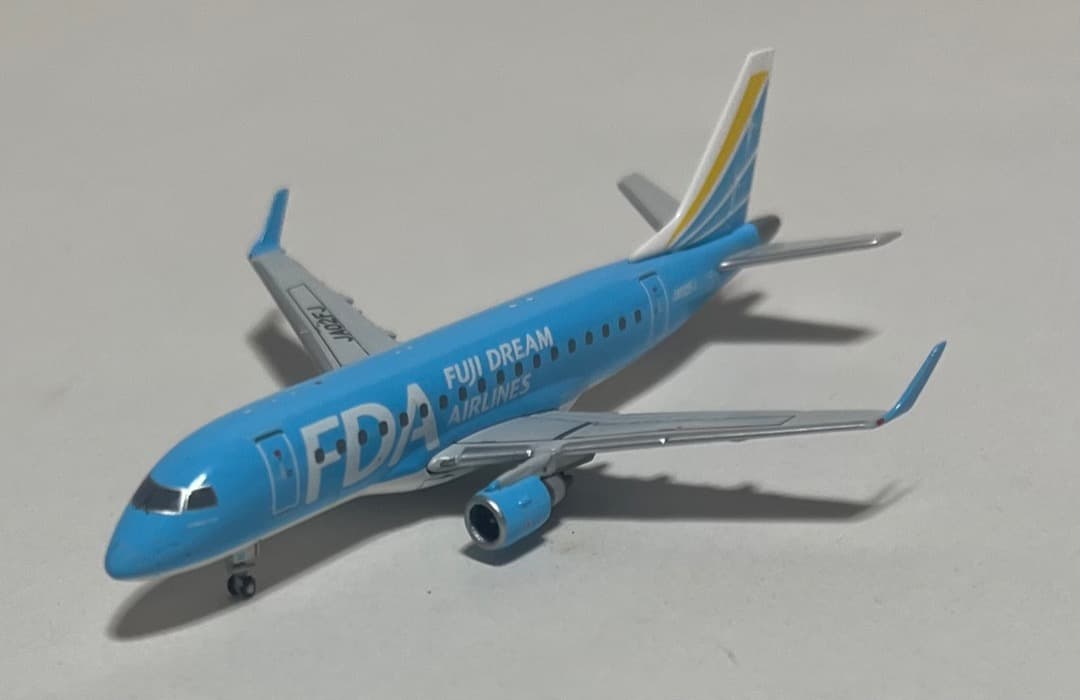 航空機・ヘリコプター FDA ERJ-175 JA02FJ Blue