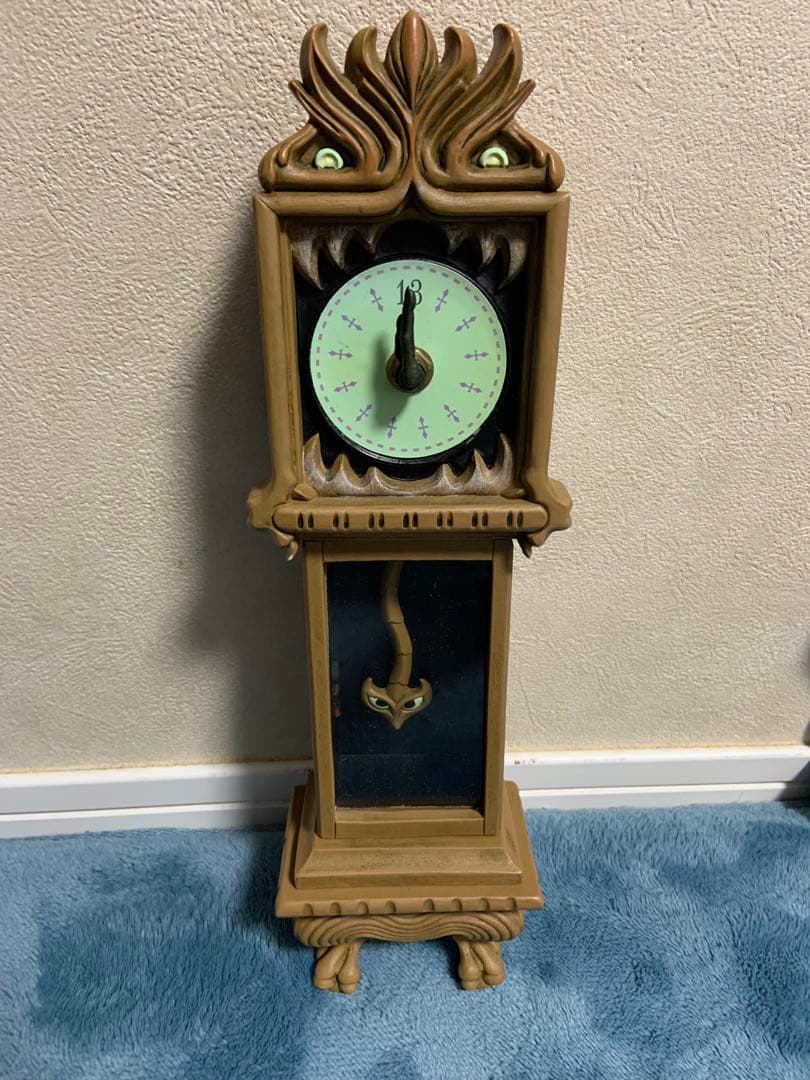 激レア❗️早い者勝ち‼️ 海外限定　ホーンテッドマンション　不気味に光る置き時計