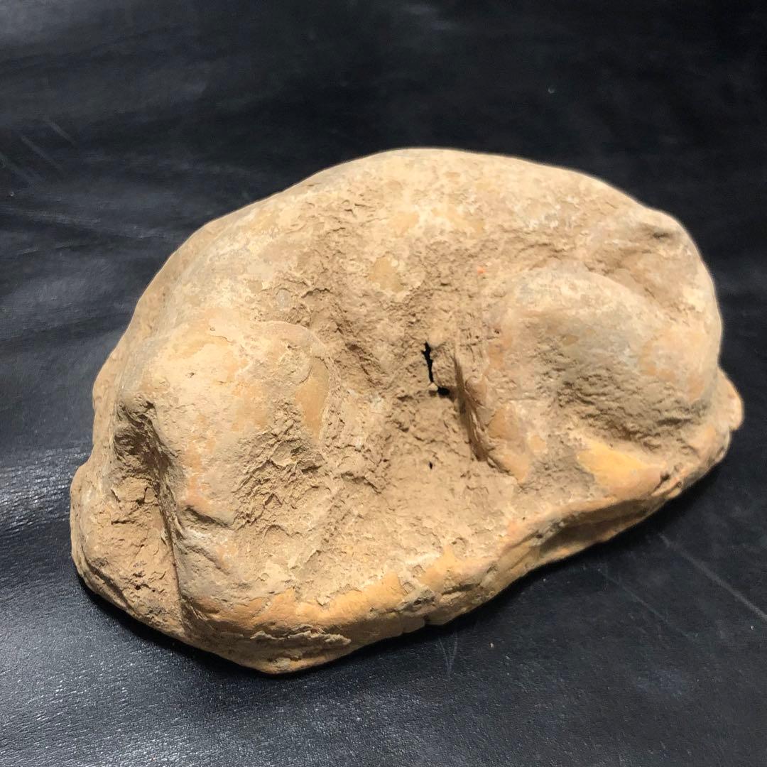 蔵から中国古銭と一緒の箱から出てきた 5体の内の1体　 犬イヌ中国古美術土器