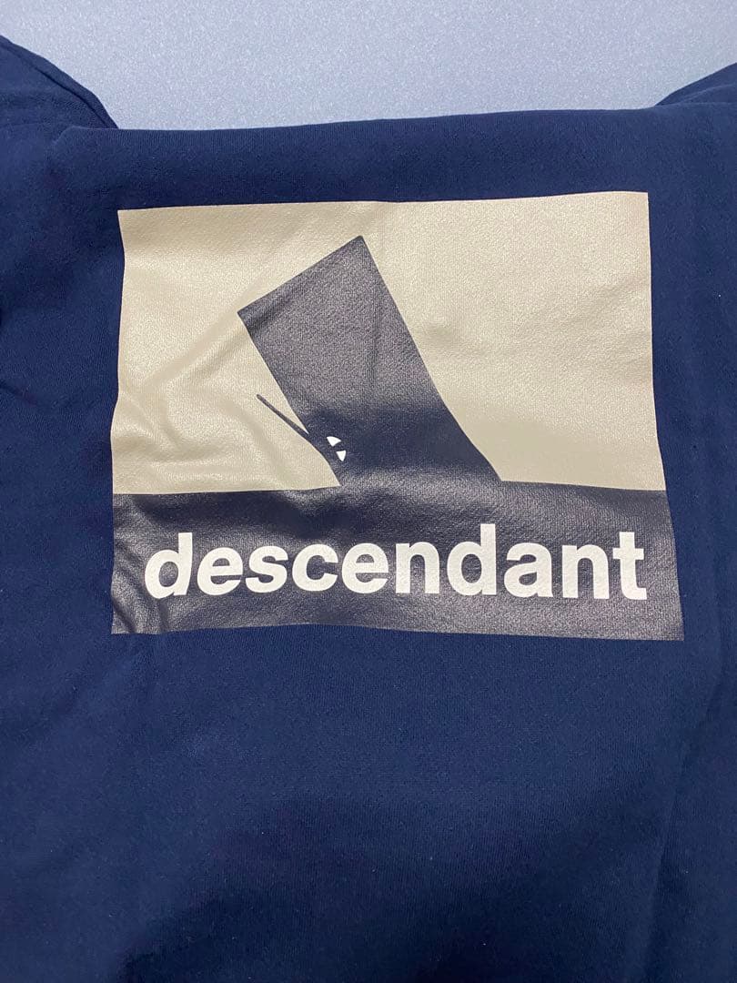 本日限定価格　Descendant フーディー
