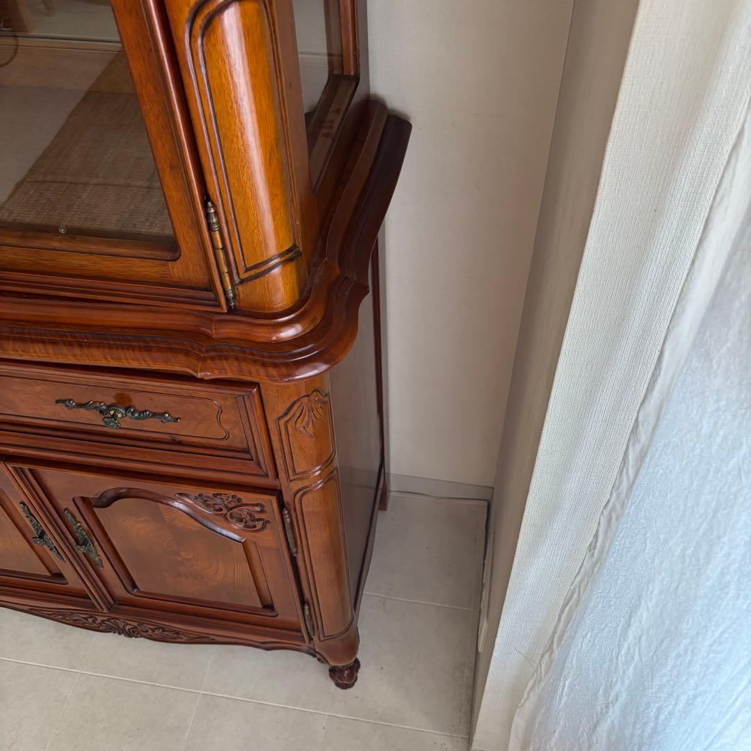 イタリア　ガラス　キャビネット　カップボード　飾り棚　アンティーク　ヨーロピアン