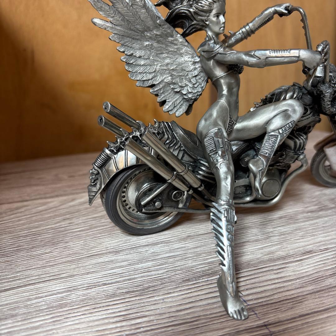 金属製　バイク　天使　フィギュア　模型　ピューター