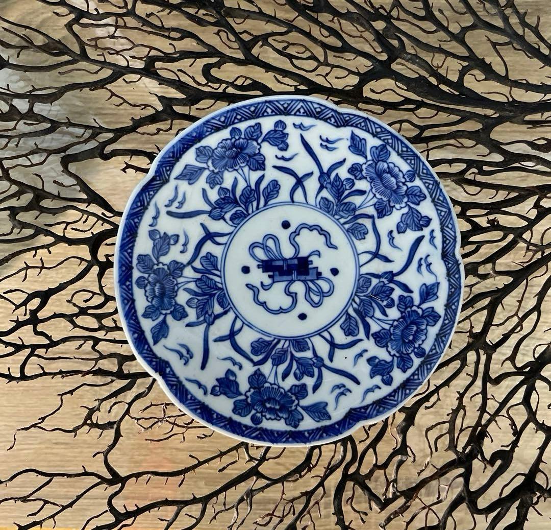 骨董　有田焼　輸出用　里帰り　悲劇の精磁会社　梅花フチ　青花　プレート　中皿１客
