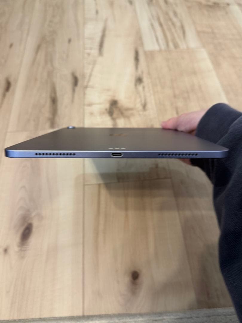 【美品】Apple iPad Air 第5世代本体　256GB