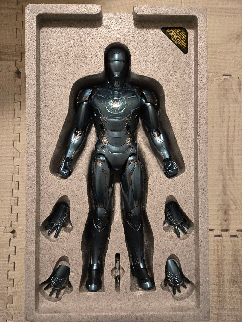 ホットトイズ MMS646D45 アイアンマン・マーク８５ ホログラフィック