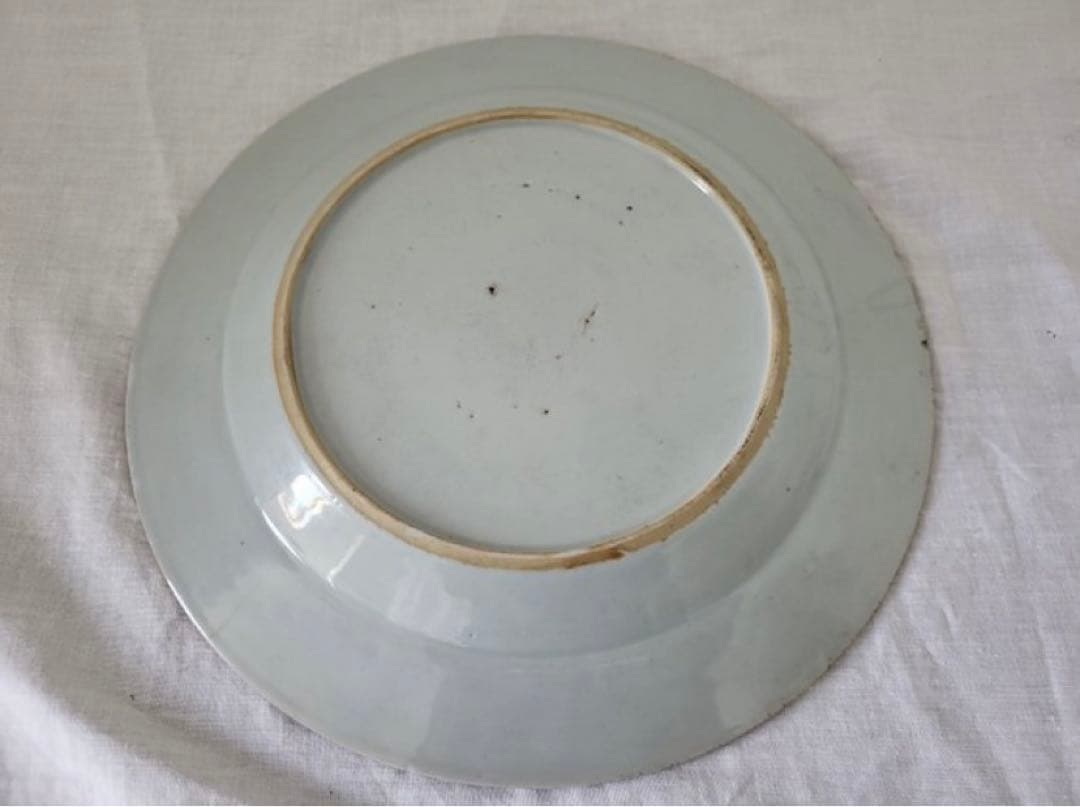 中国古美術品　清の乾隆時代　粉彩草花文皿　本物保証　23cm