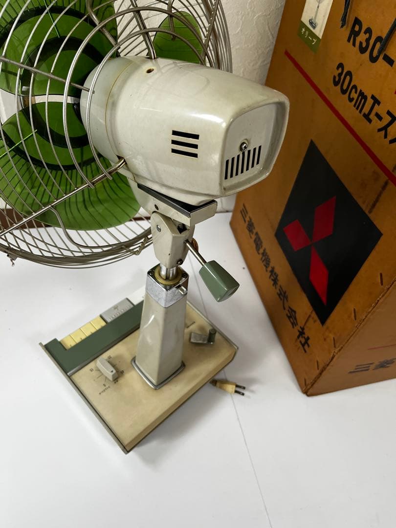 昭和レトロ！三菱 30cmエースお座敷扇R30-W2型　稼働品　外箱付き