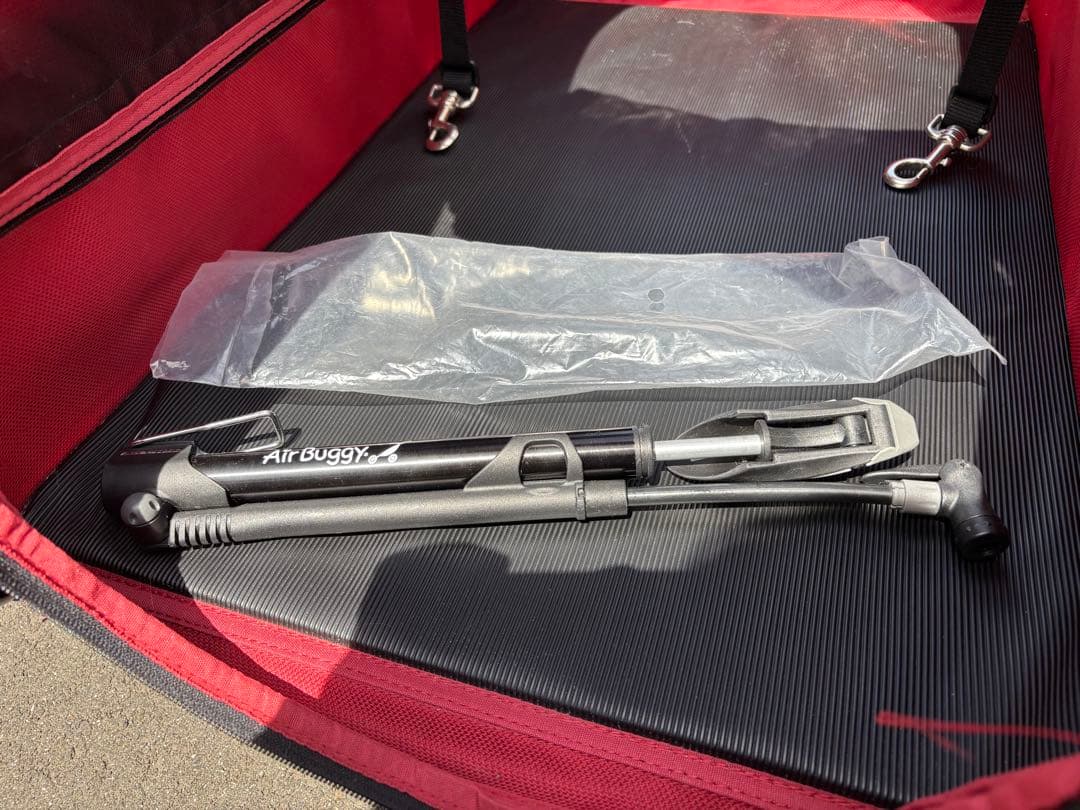 赤いペットカート　エアバギー　AirBuggy トゥインクル