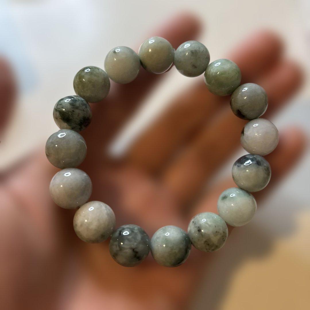 高価な物だったみたい！ミャンマー翡翠！すっごいパワー！