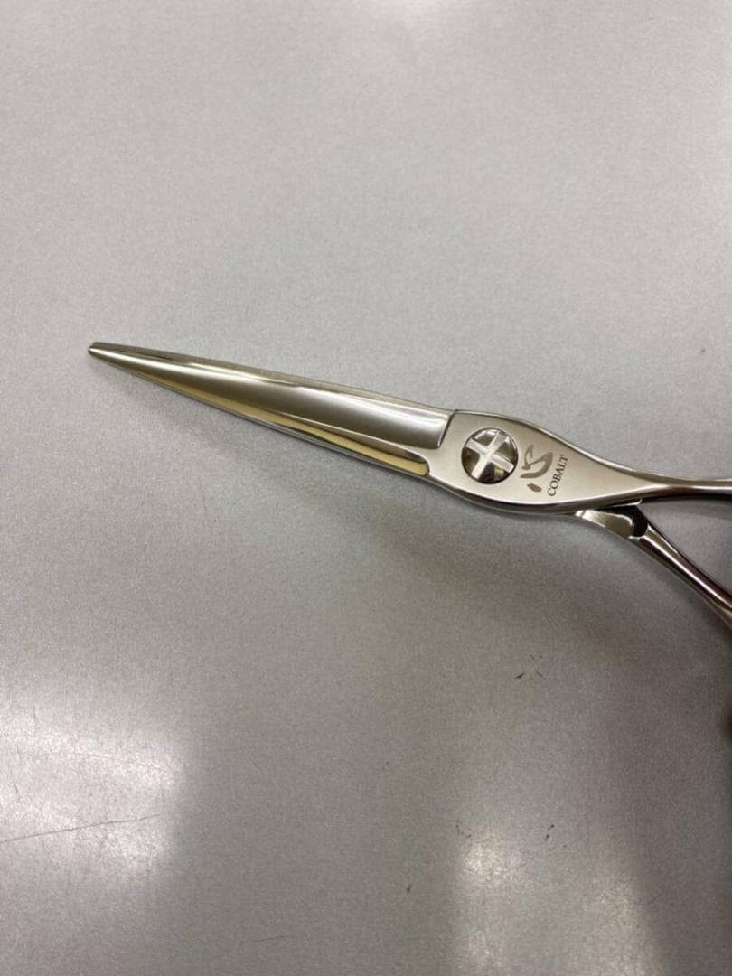 ギザ刃シザー　6インチ　新品未使用 理美容　シザー　はさみ