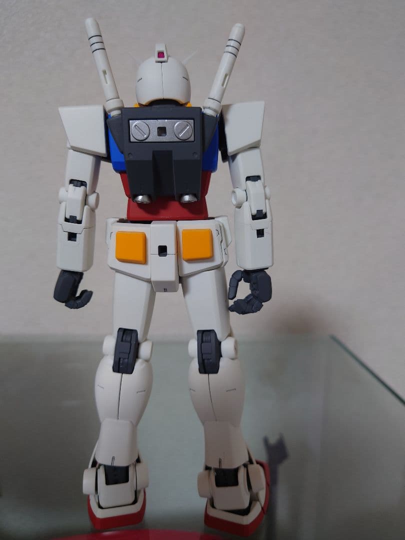 1/100機動戦士ガンダムプラモデル完成品