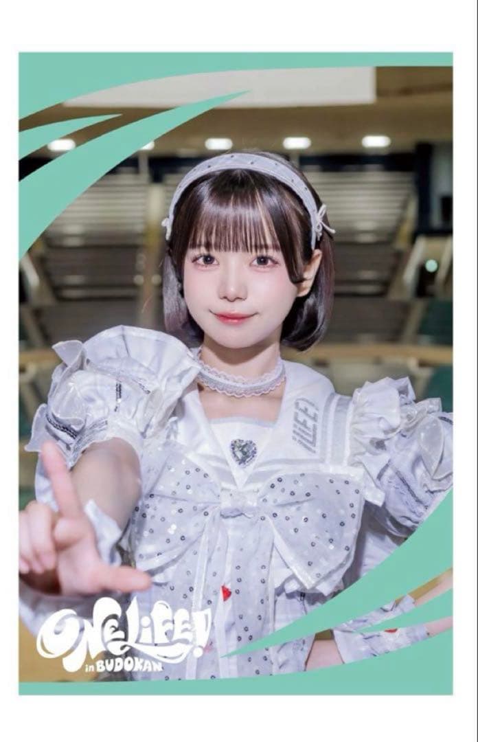 iLiFE! オンラインくじ あいす Tシャツ お守り クリアカード