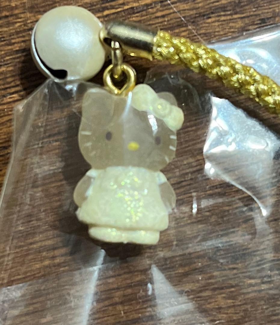 激レア　キティ　ラメ入りホワイトドレス　ストラップ　根付