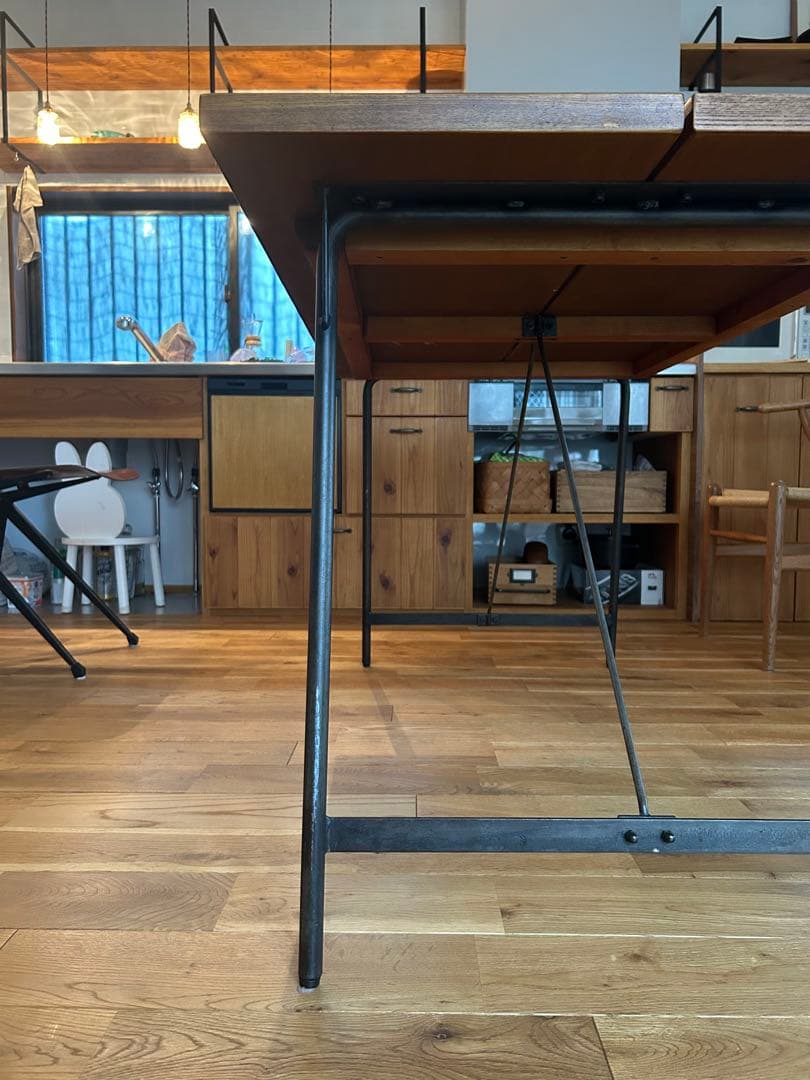 アデペシュ a depeche ダイニングテーブル