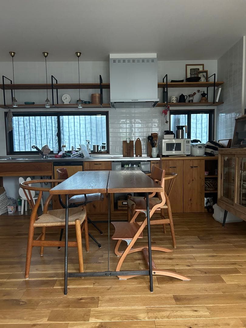 アデペシュ a depeche ダイニングテーブル