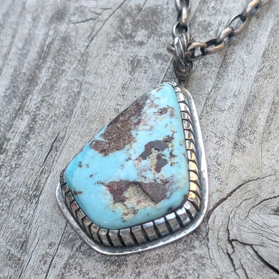 大粒　ハンドメイドのターコイズトップ　インディアンジュエリー風　ハンドメイド