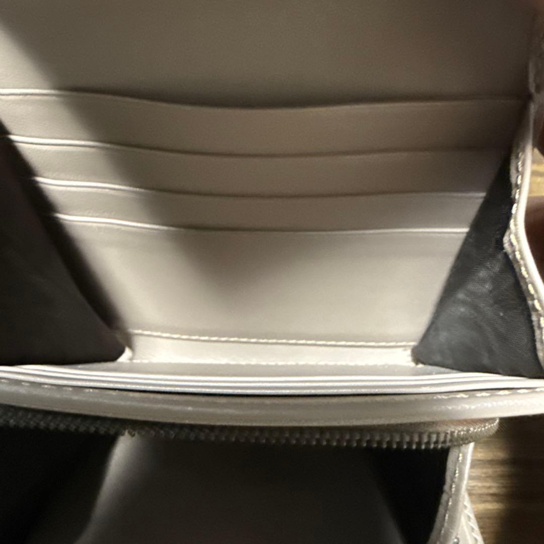 ま*ん様 GUUCI　グッチ GG マーモント 2つ折り財布 598629 53