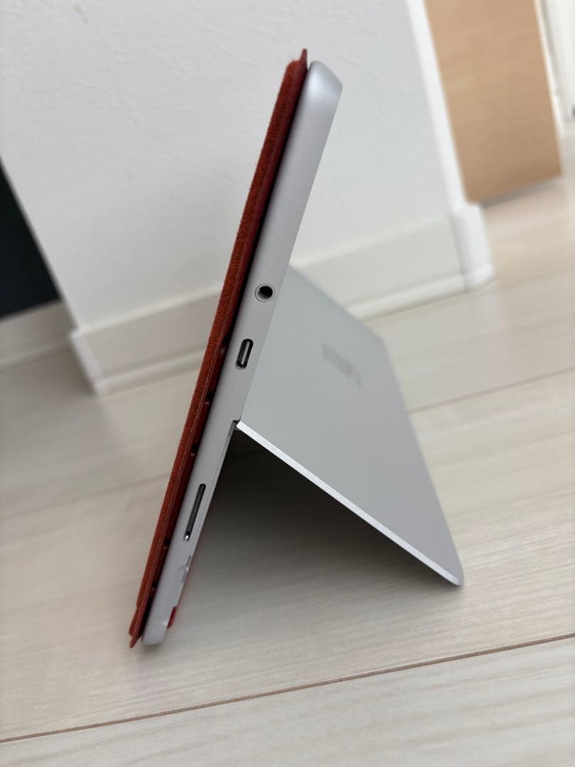 Microsoft Surface Go 2 本体 + キーボード(レッド)