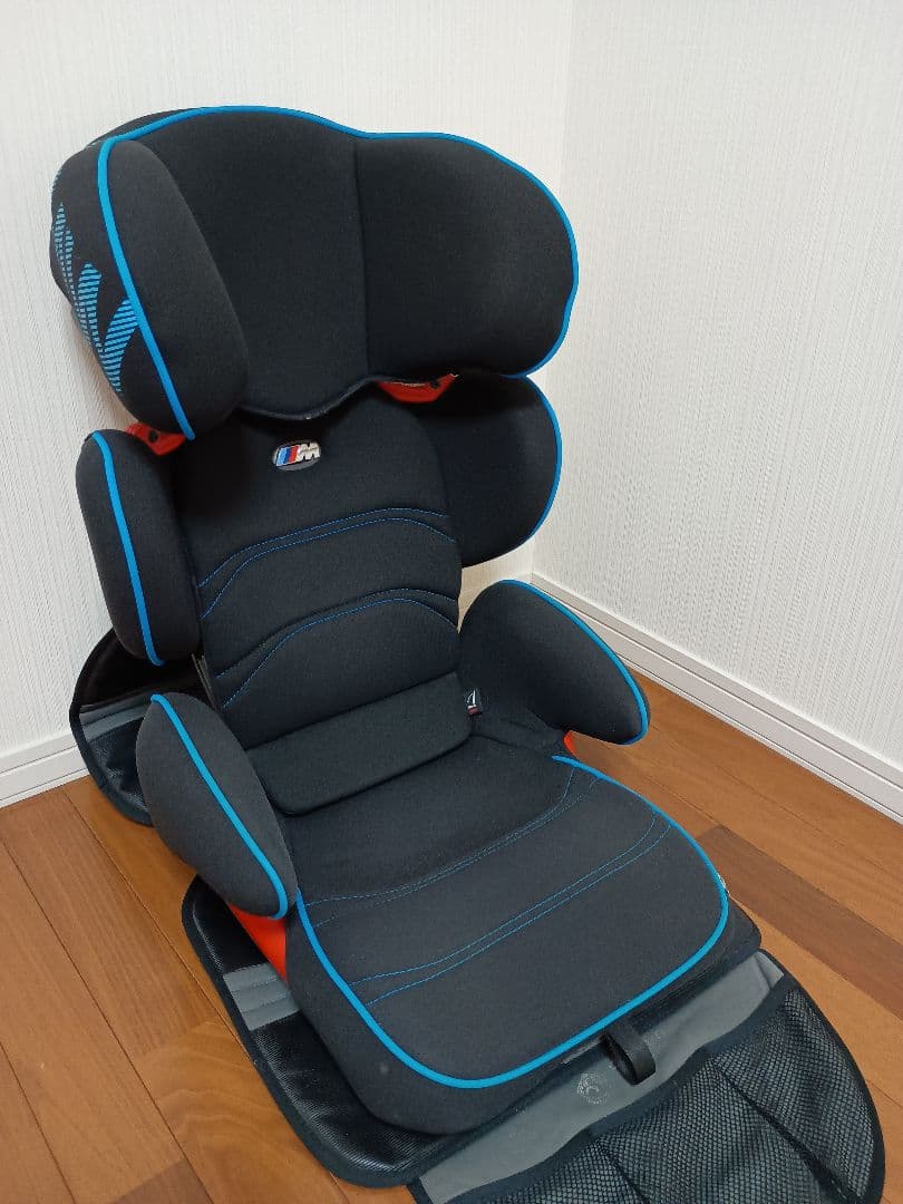BMW 純正 ジュニアシート オマケ付 なんちゃってM仕様 ISOFIX