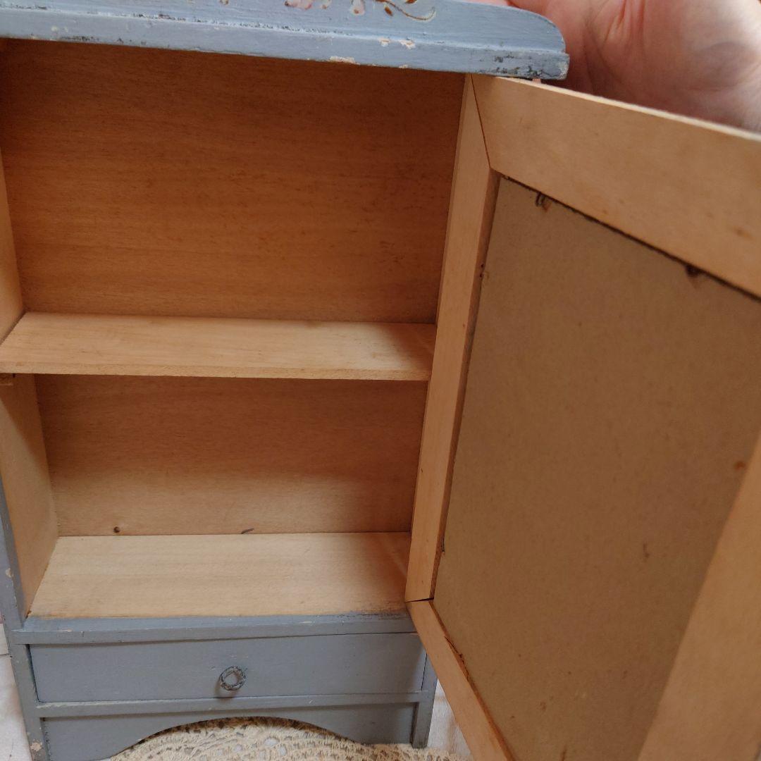 フランスアンティーク、ブルーグレードールキャビネット