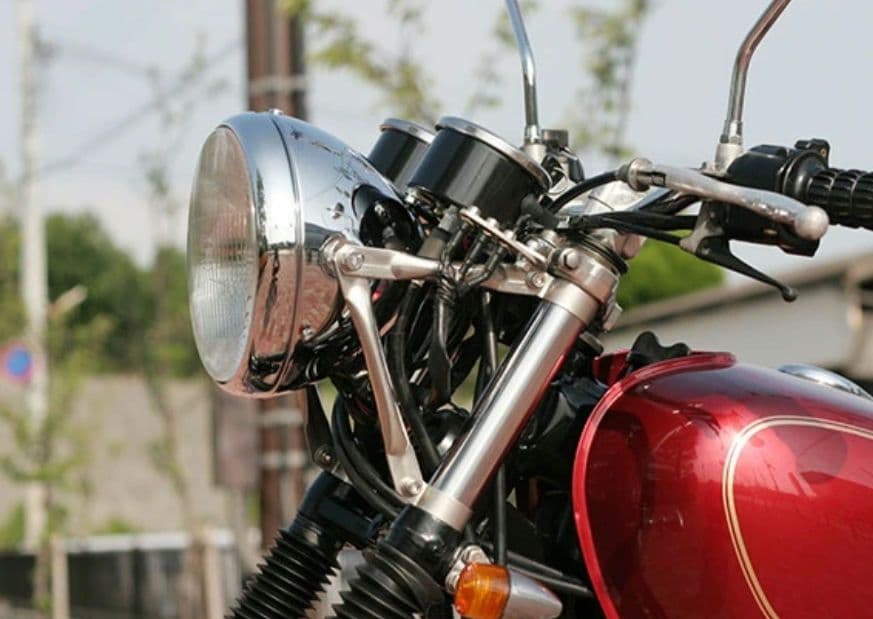 ヤマハ　SR400　ブラック　ルーカス　砲弾型　デイトナ　ペイトン　ヘッドライト