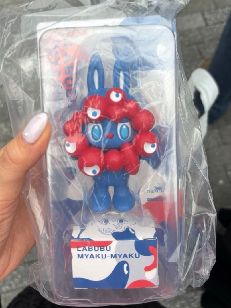 LABUBU MYAKU-MYAKU フィギュア ラブブ ミャクミャク