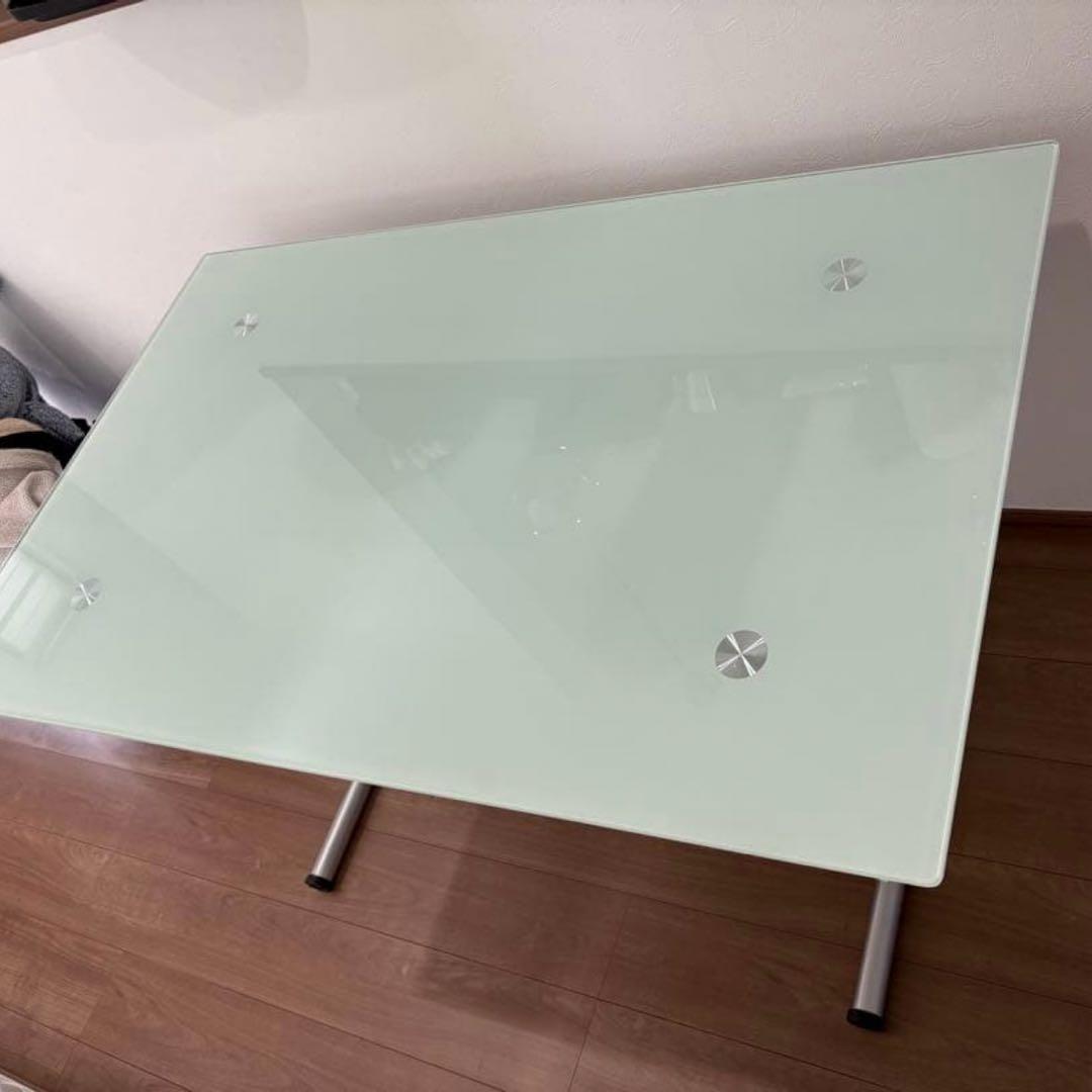 昇降式ガラスダイニングテーブル