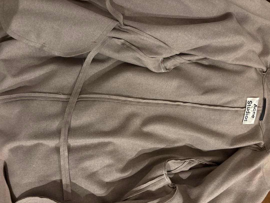 Acne Studios ベージュ ラップコート