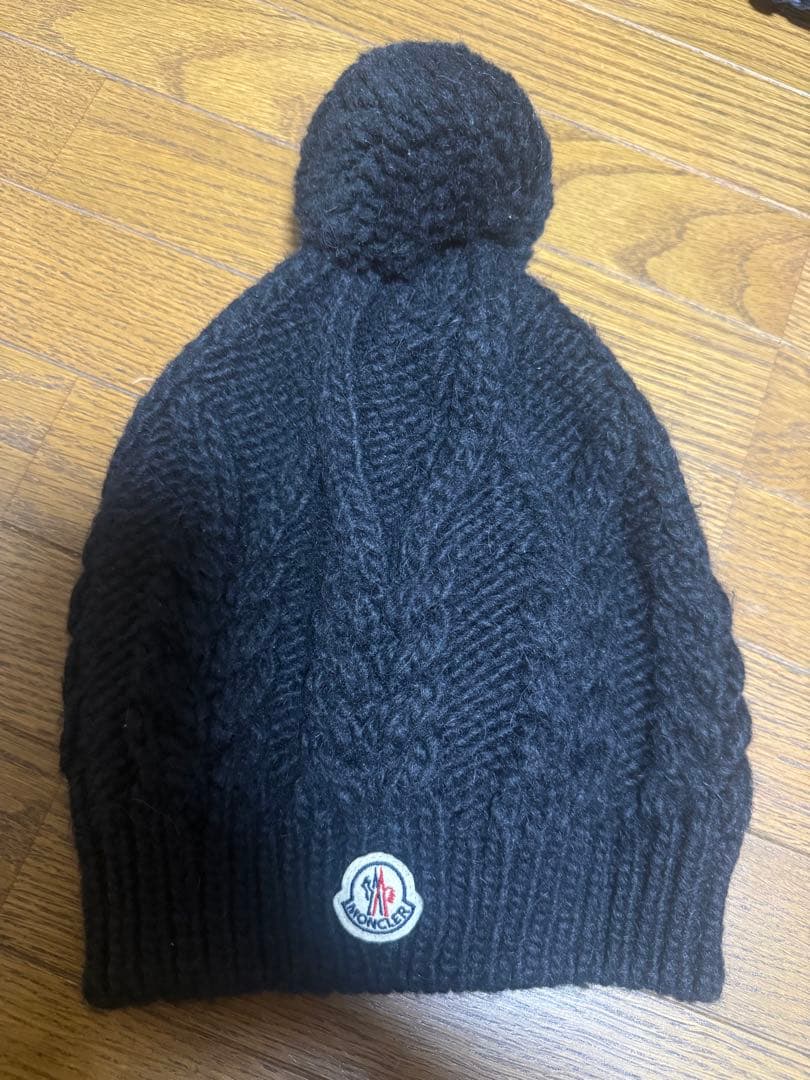 り*ん様 MONCLER ブラック ニット帽 ポンポン付き