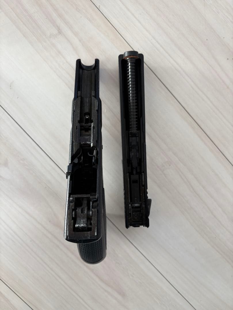 Glock ガスガン マガジン2個付き　G18C