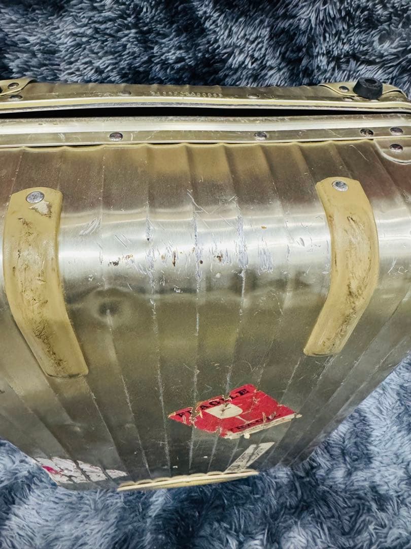 RIMOWA リモワ 915.52 2輪 キャリーバッグ 35L ゴールド