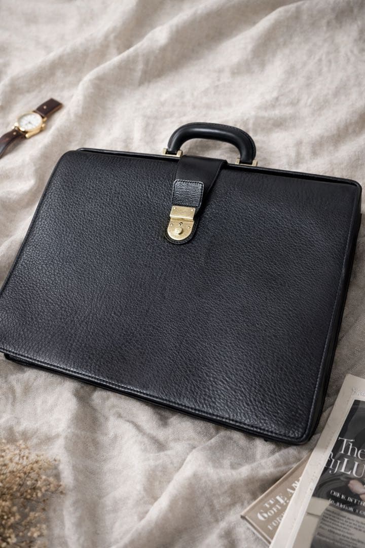 マ*リ様 【希少・鍵付き】バーバリー ダレスバッグ ビジネスバッグ シボ革 ノバ