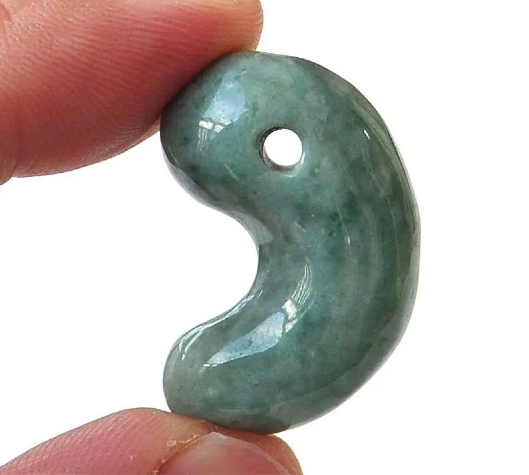 ☆超激レア!!☆完全別格品!!☆糸魚川翡翠☆超極上マーブル模様!!☆勾玉SSA