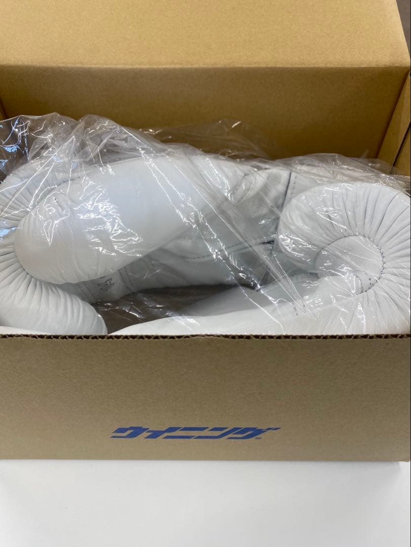 Winning ボクシンググローブ 14 oz ホワイト