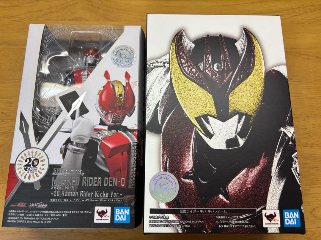S.H.Figuarts仮面ライダーキバ＆仮面ライダー電王