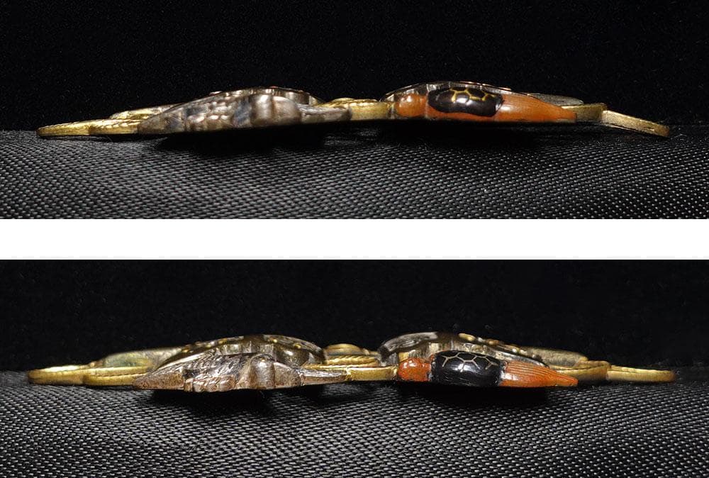 際端銘一芳　四分一地容彫蓬莱香炉図目貫　金象嵌銘　色絵象嵌　千葉元胤？　桐箱入