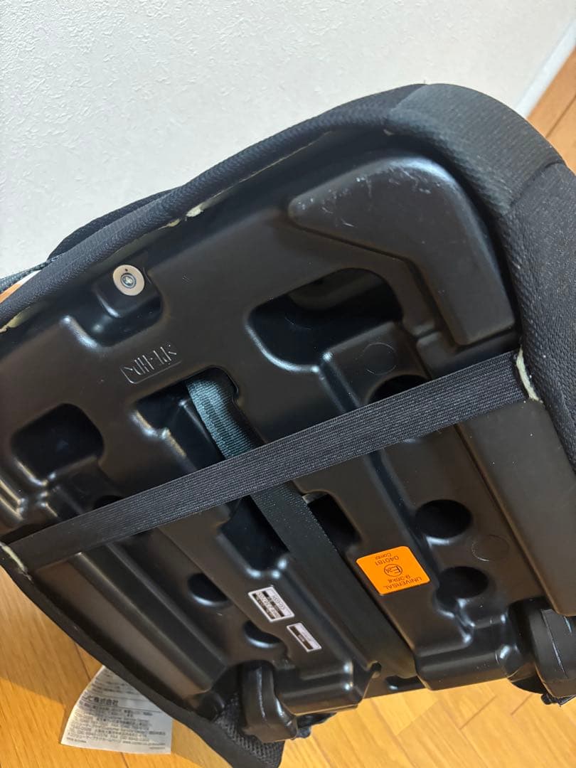 【美品】Combi チャイルドシート ブラック ジョイトリップ　エアスルー　GG