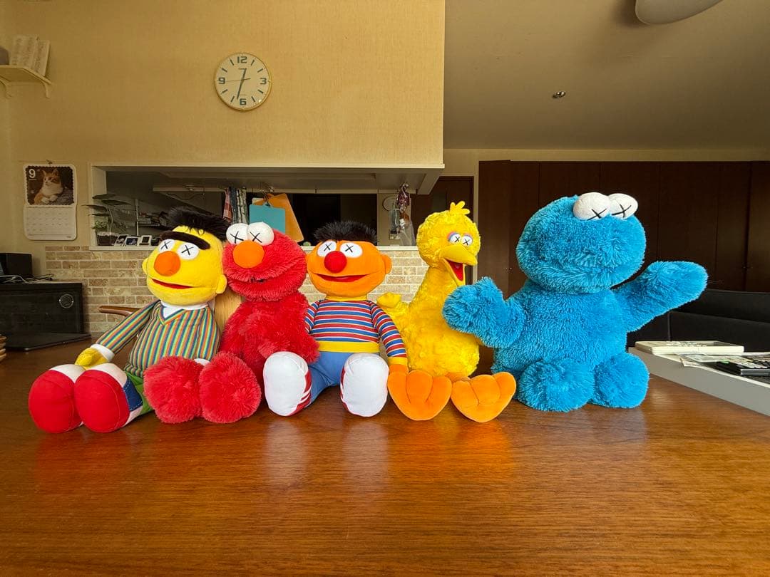 ユニクロ★カウズ×セサミストリートトイ★新品 5体セット