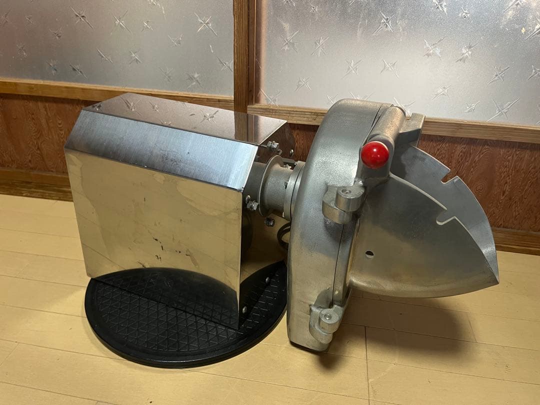 大道　オオミチ　業務用野菜スライサーOMV-300D 100v 4種刃付き動作品