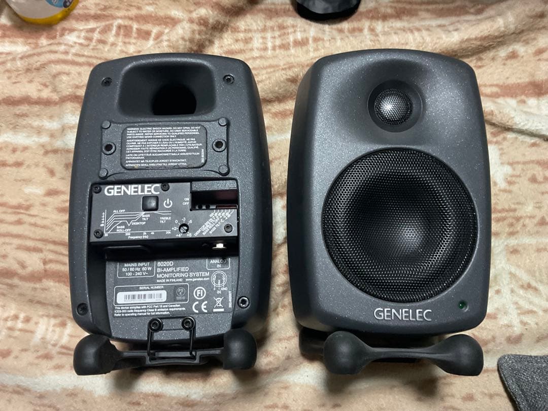 極美品 GENELEC 8020D モニタースピーカーセット　おまけ付き