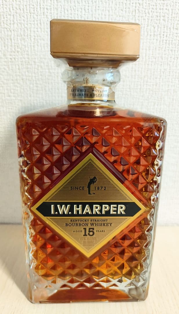 【日本終売品】I.W.ハーパー 15年 バーボン 750ml ALC43％